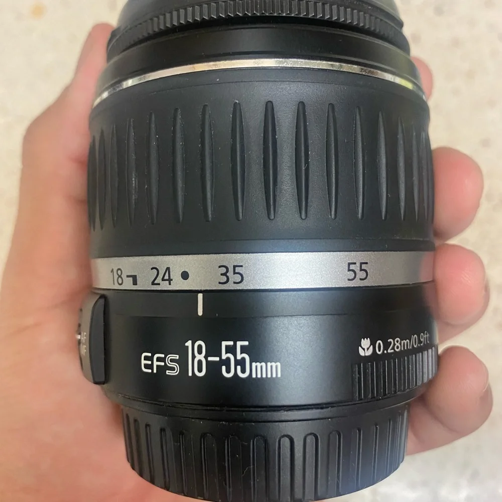 Canon EFS 18x55 lens
